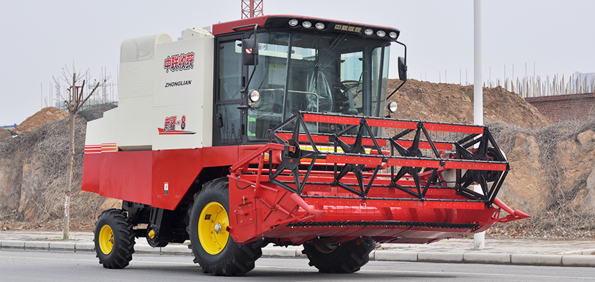 九游会·J9 新疆4LZ-8 自走式大豆收获机